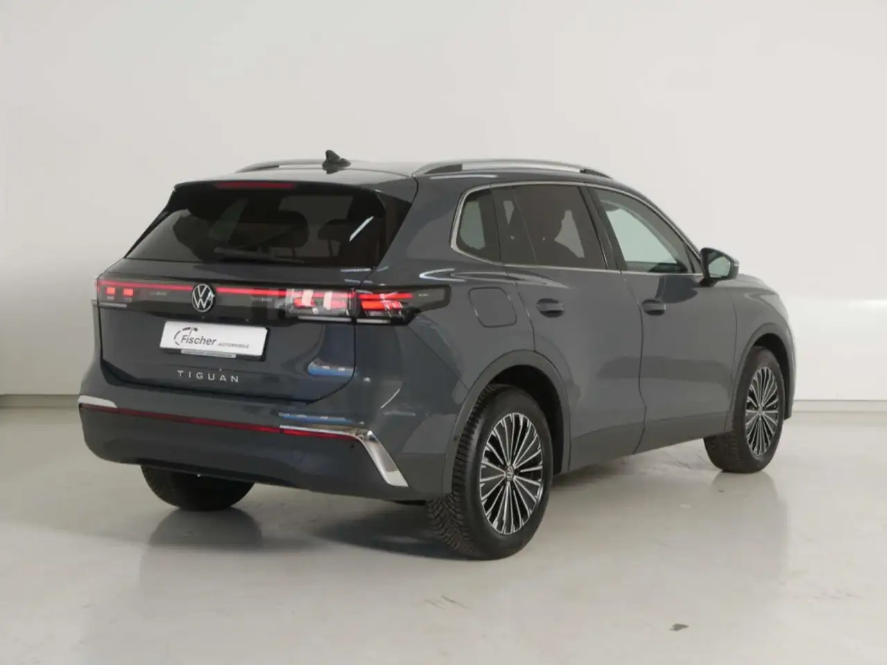 Volkswagen Tiguan 5