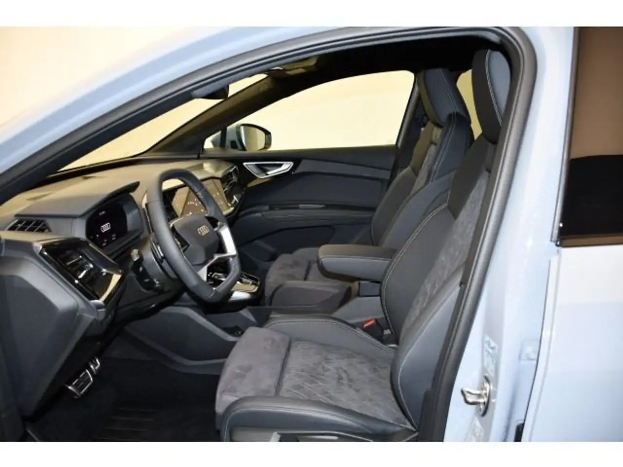 Audi Q4 3