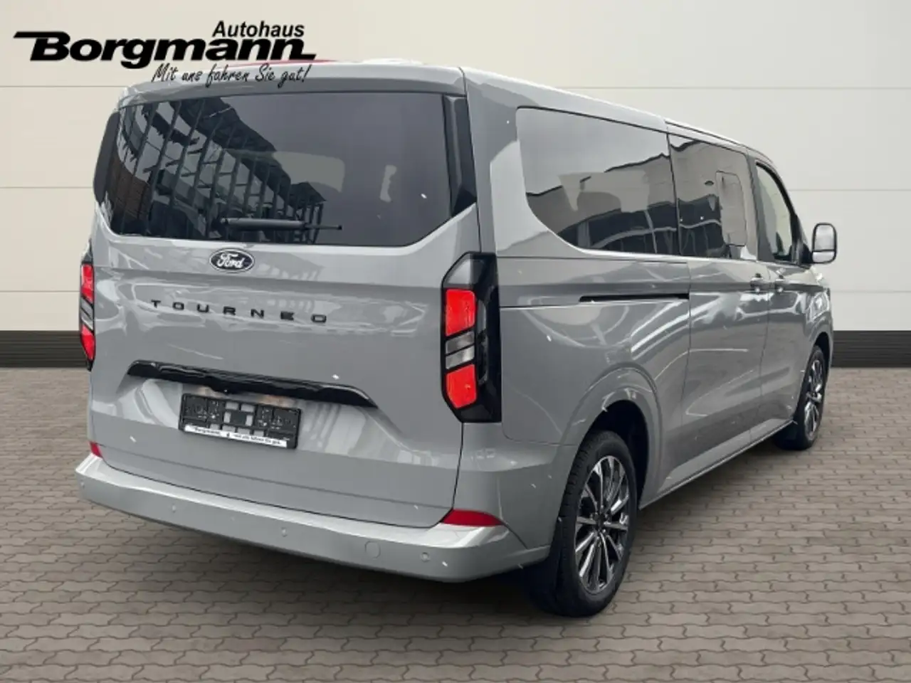 Ford Tourneo 4