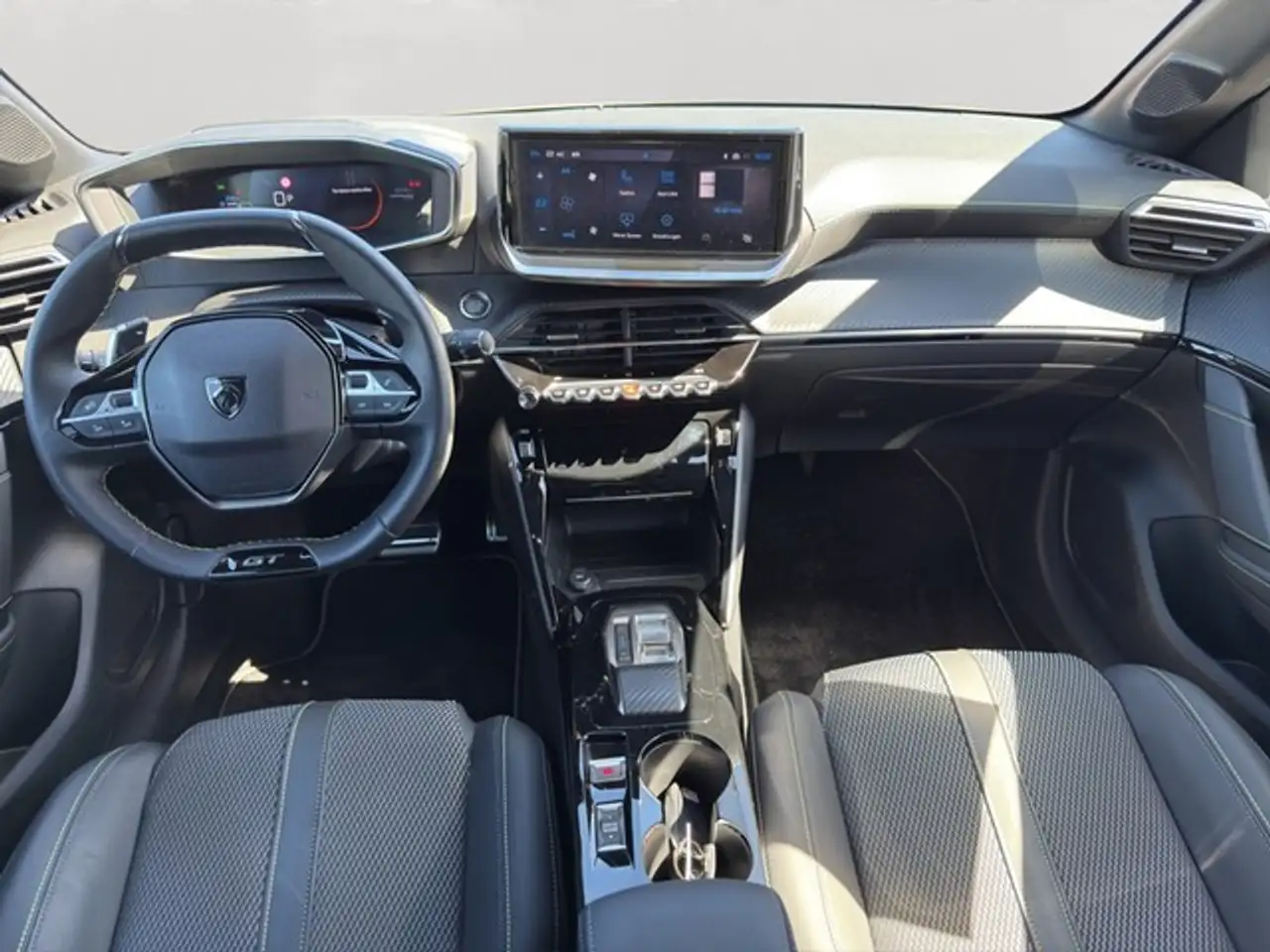 Peugeot 208 10