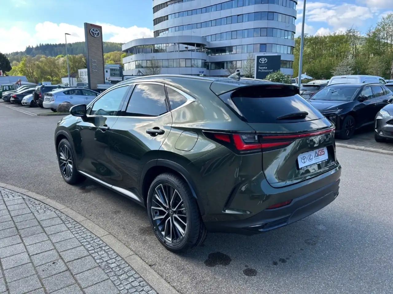 Lexus NX 5