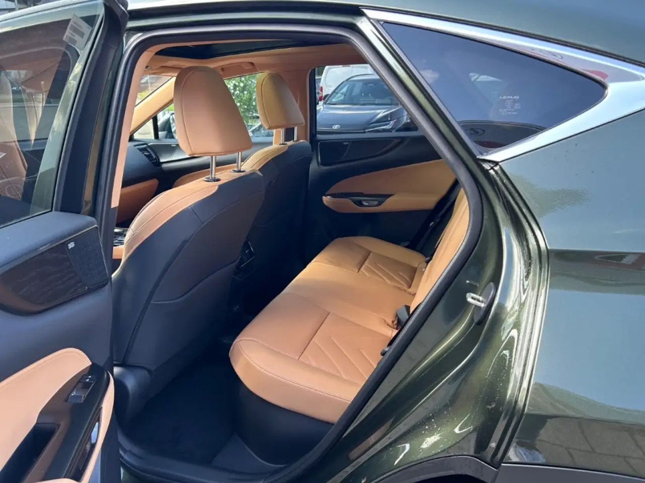 Lexus NX 10