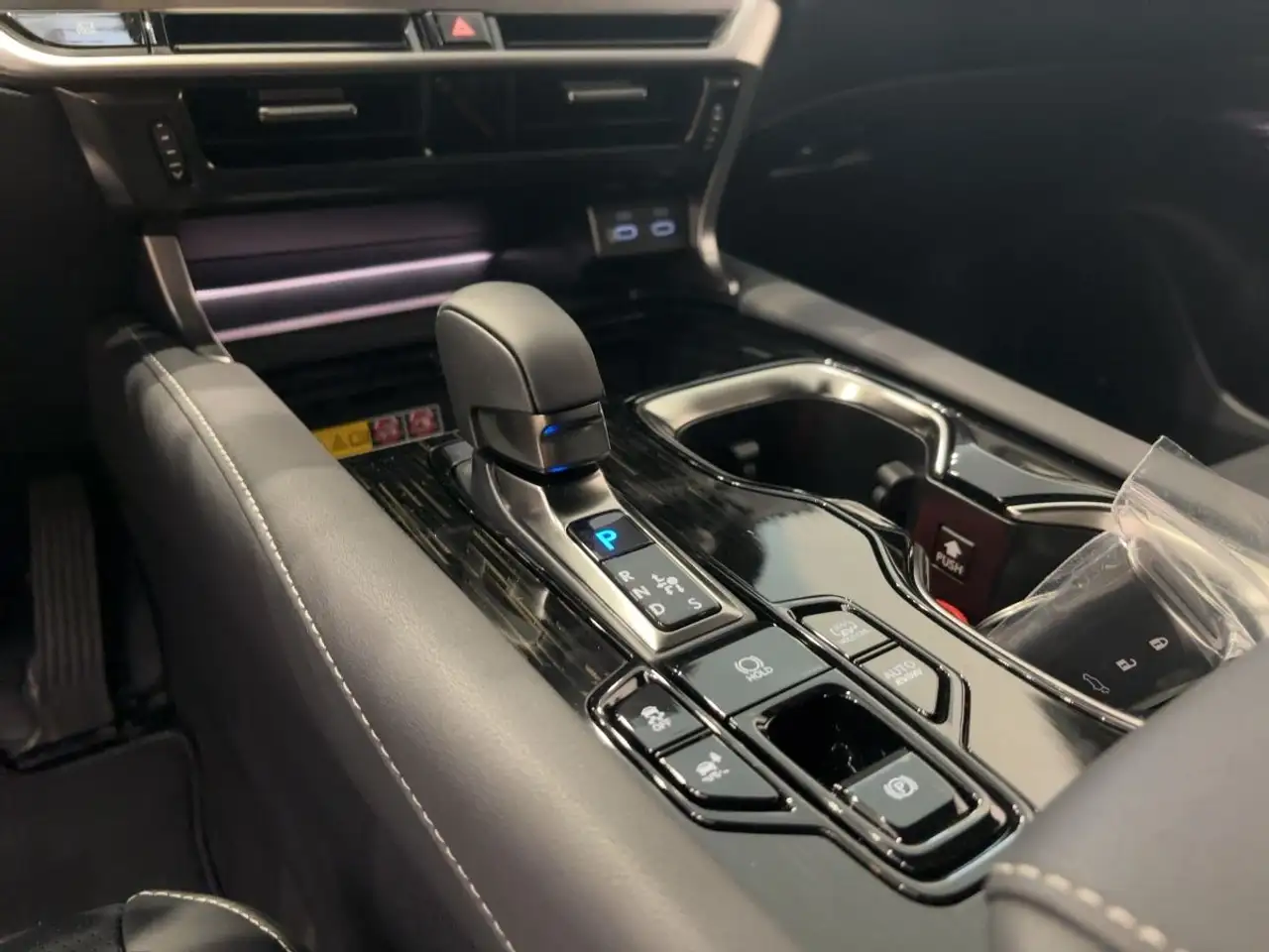 Lexus RX 13