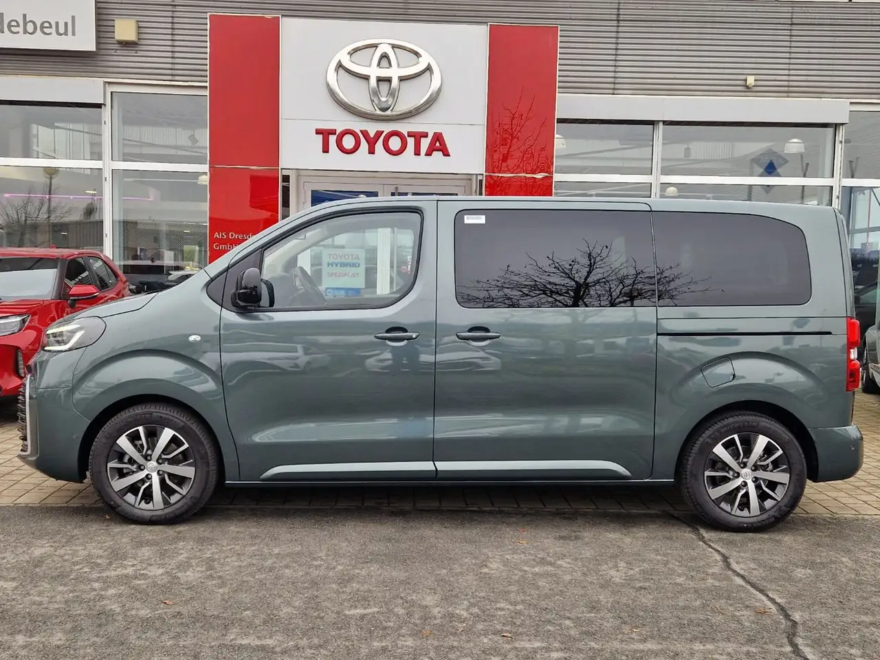 Toyota Proace 5