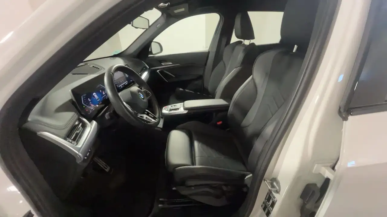 BMW X1 8