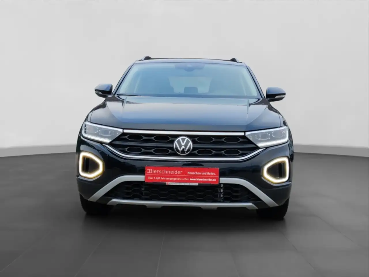 Volkswagen T-Roc 3