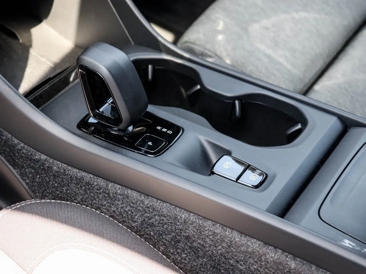 Volvo XC40 11