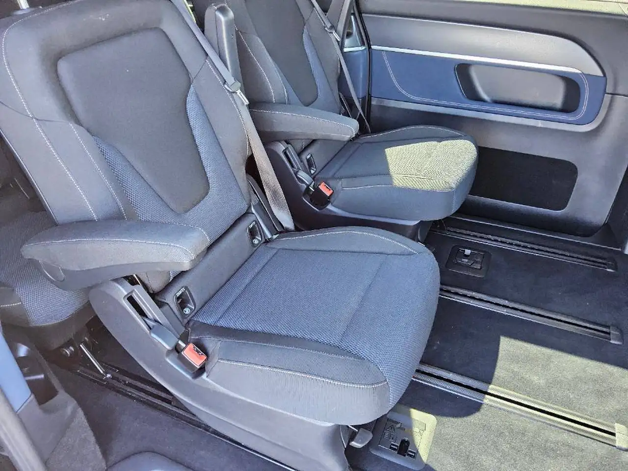 Mercedes-Benz EQV 300 8