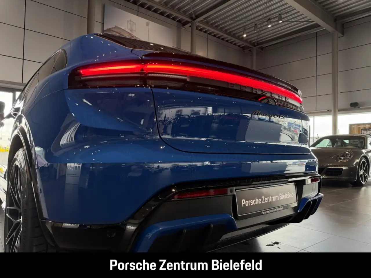 Porsche Macan 14