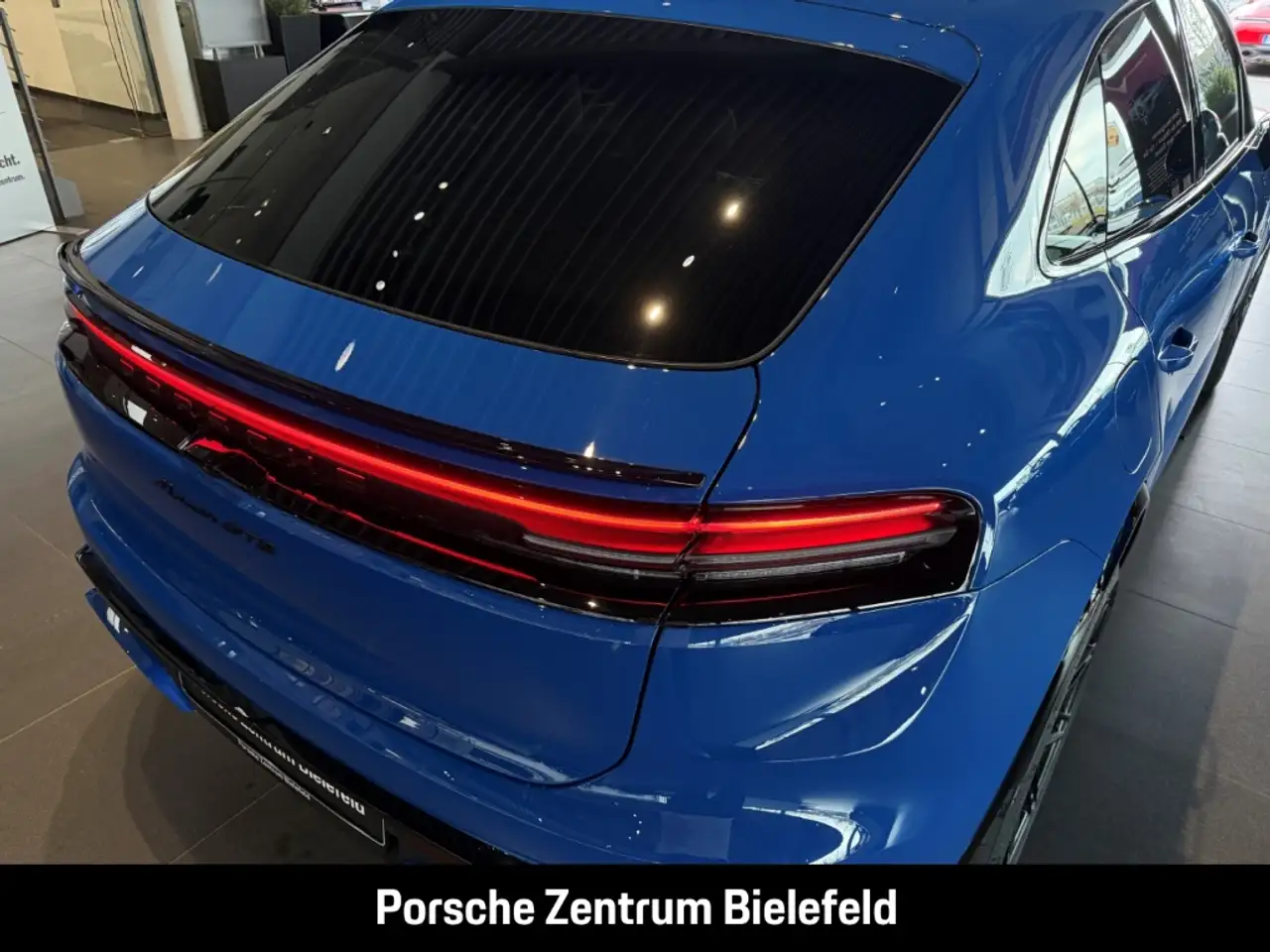 Porsche Macan 16