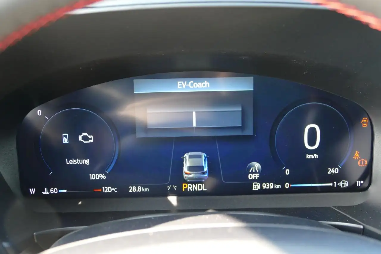 Ford Kuga 9