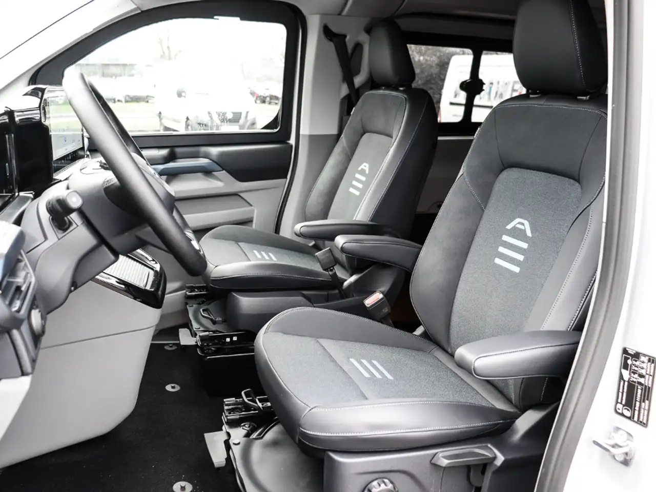 Ford Transit 8
