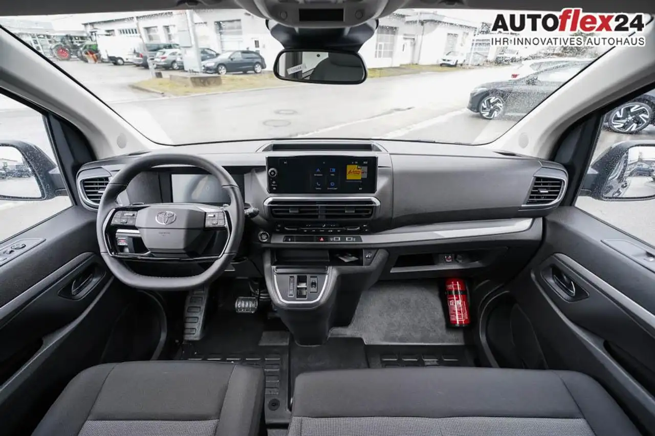 Toyota Proace 6