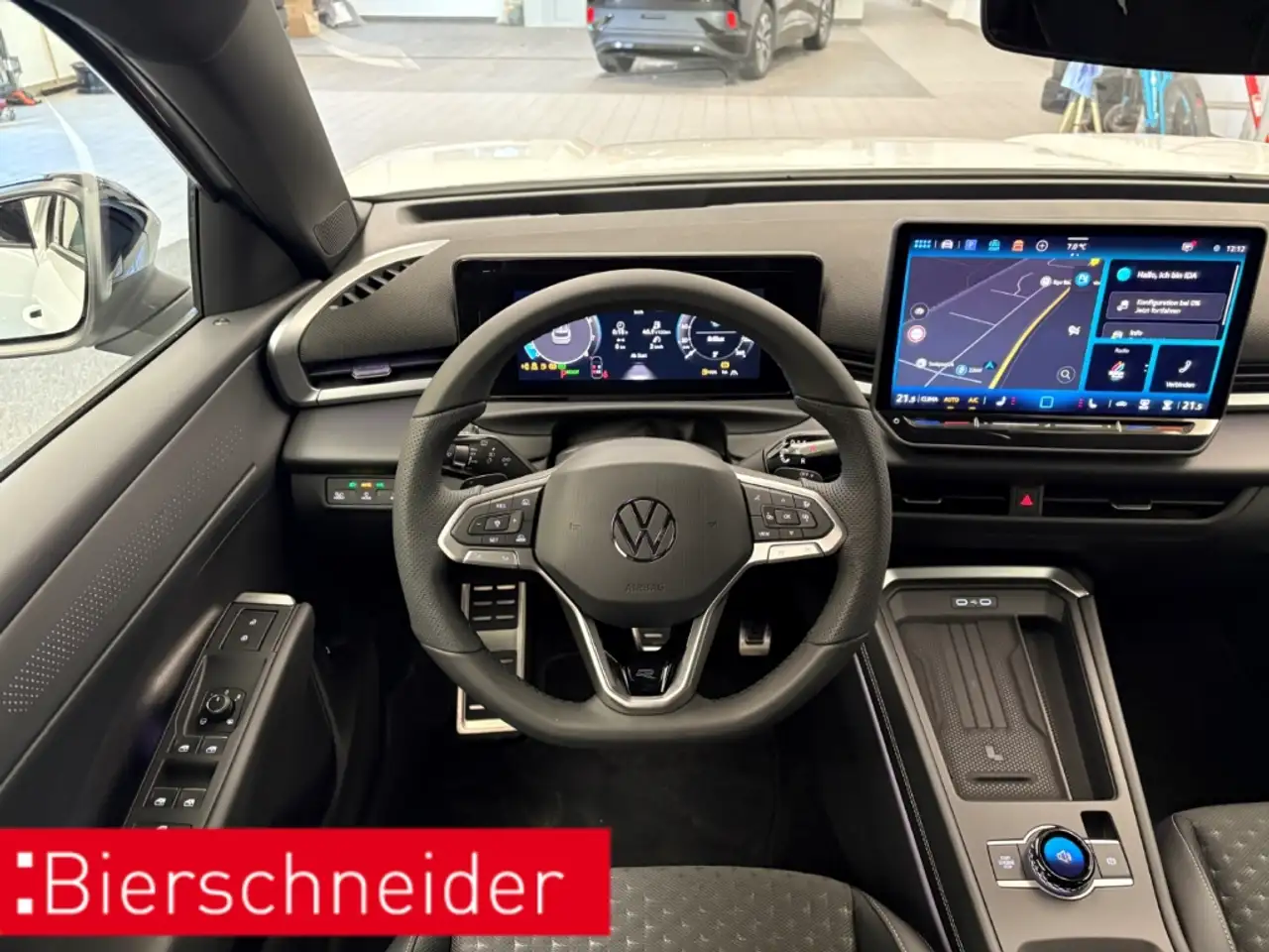Volkswagen T-Roc 11
