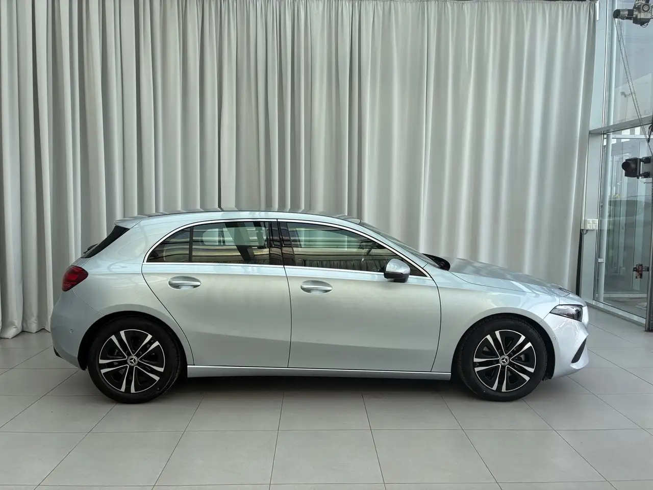 Mercedes-Benz A 180 4