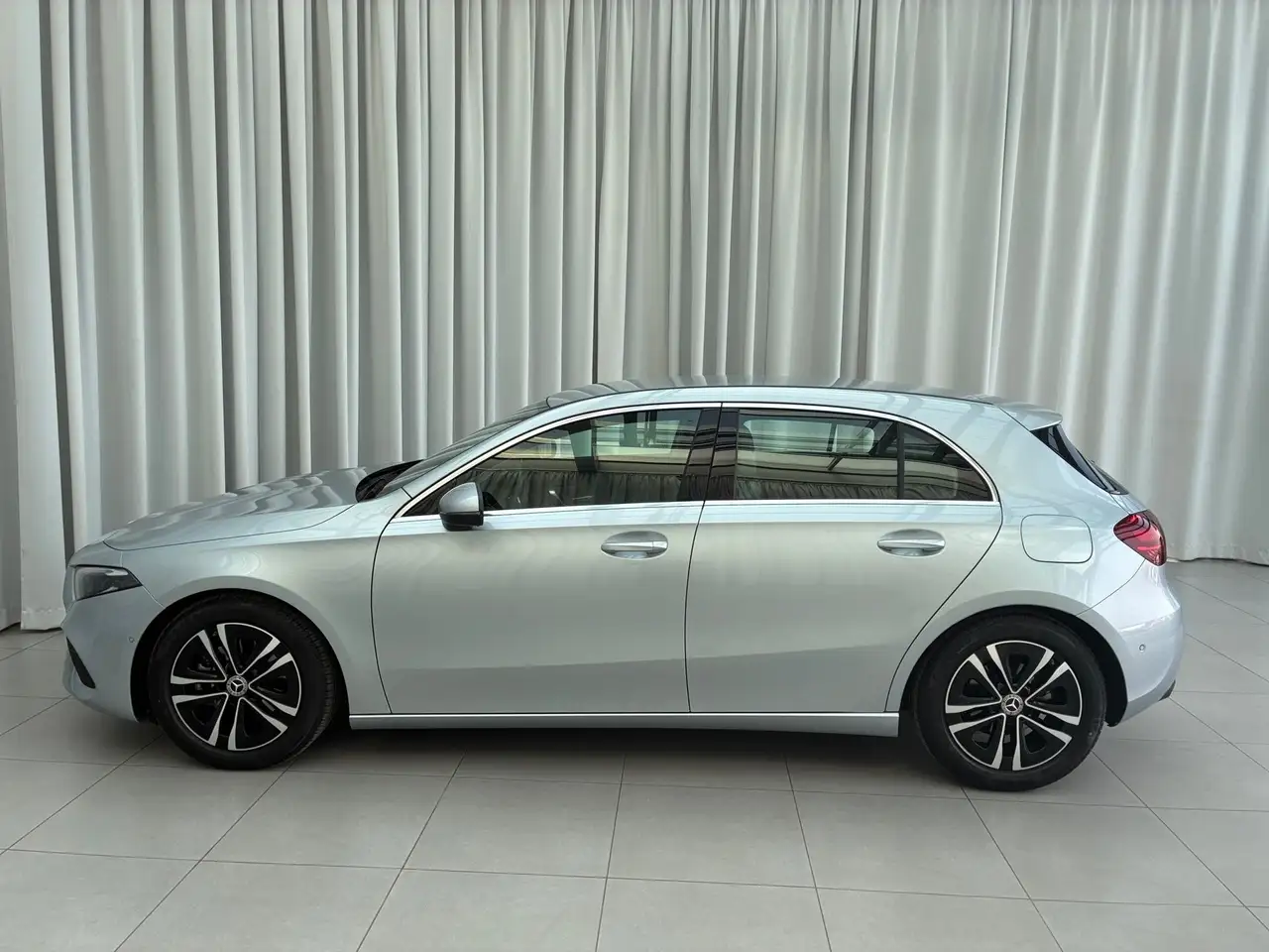 Mercedes-Benz A 180 7