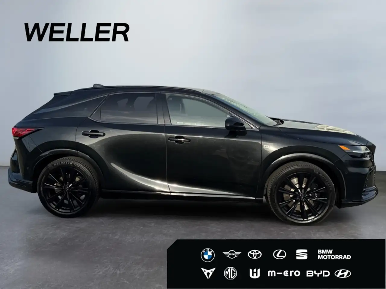 Lexus Inny 9