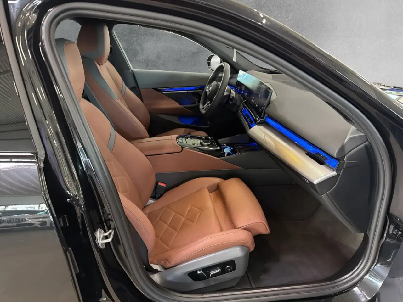 BMW i5 11