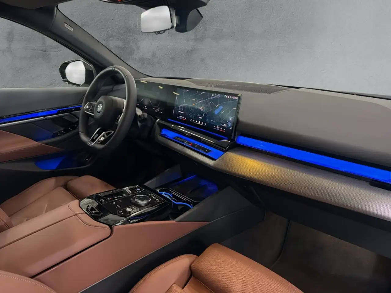 BMW i5 12