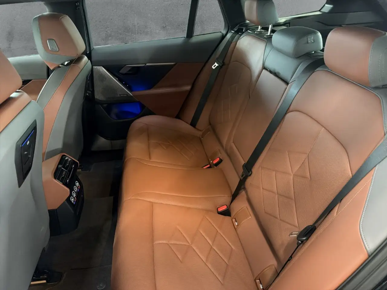 BMW i5 13