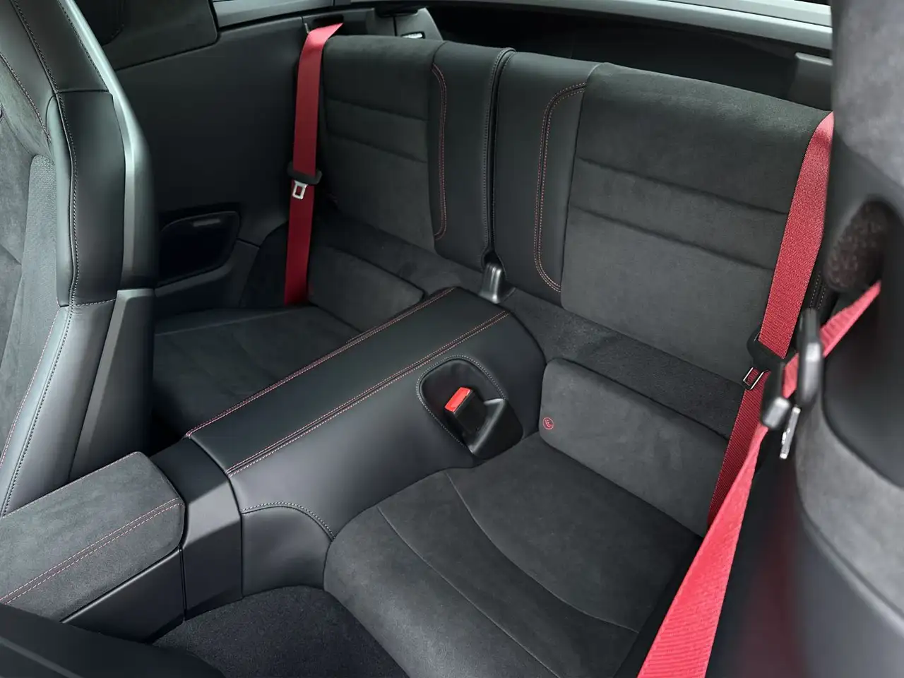 Porsche 992 911 8