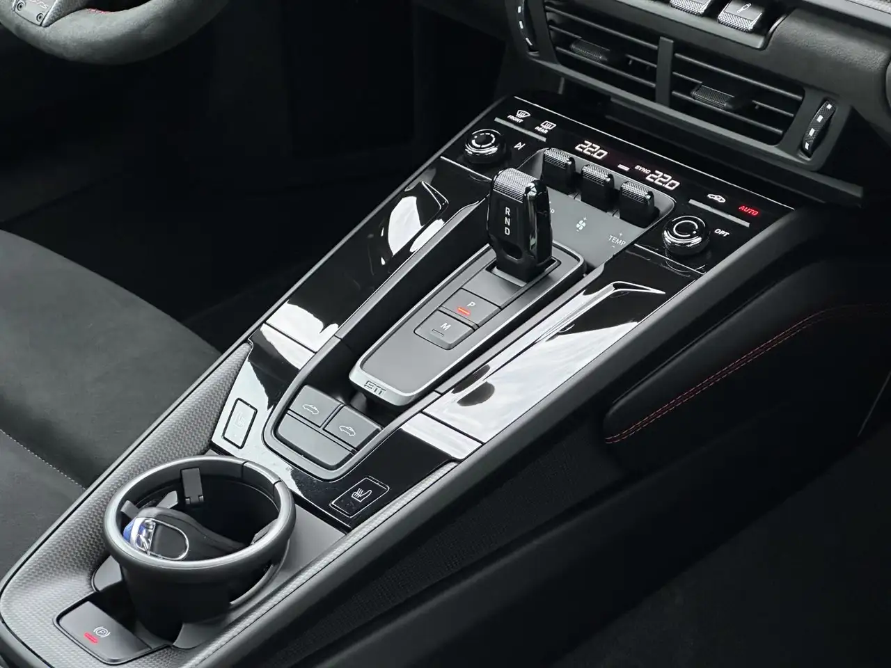 Porsche 992 911 11