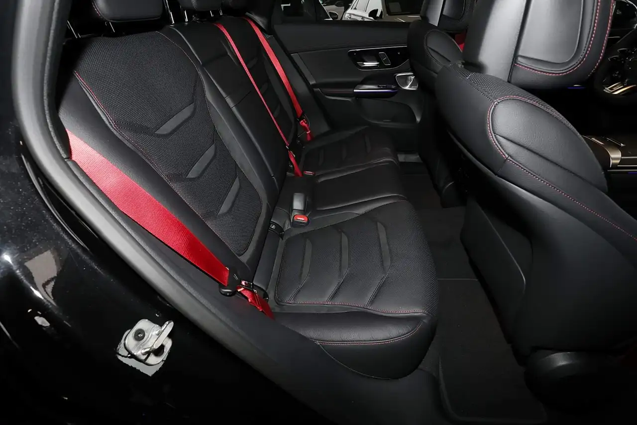 Mercedes-Benz GLC 43 6