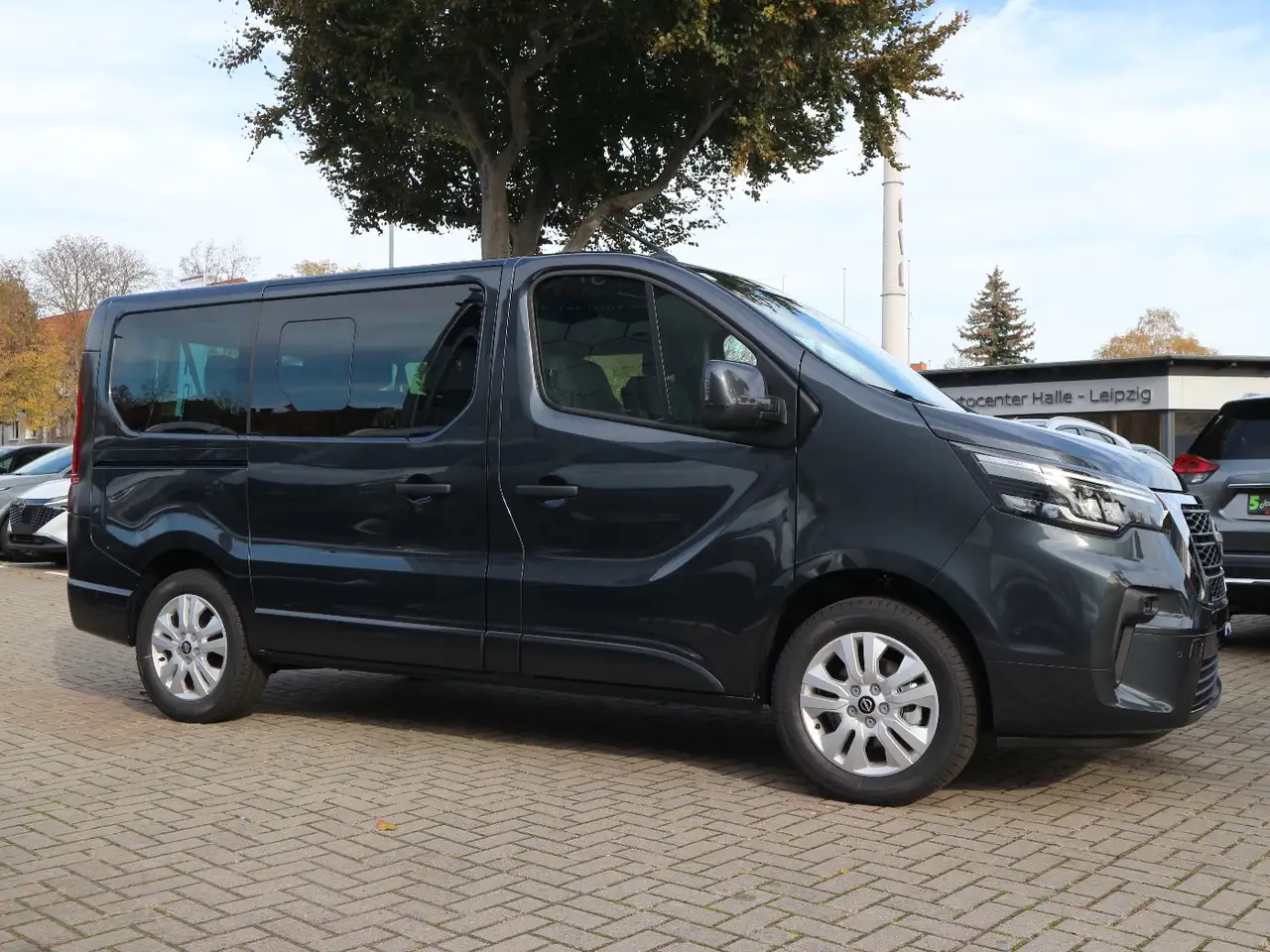 Nissan Primastar 12