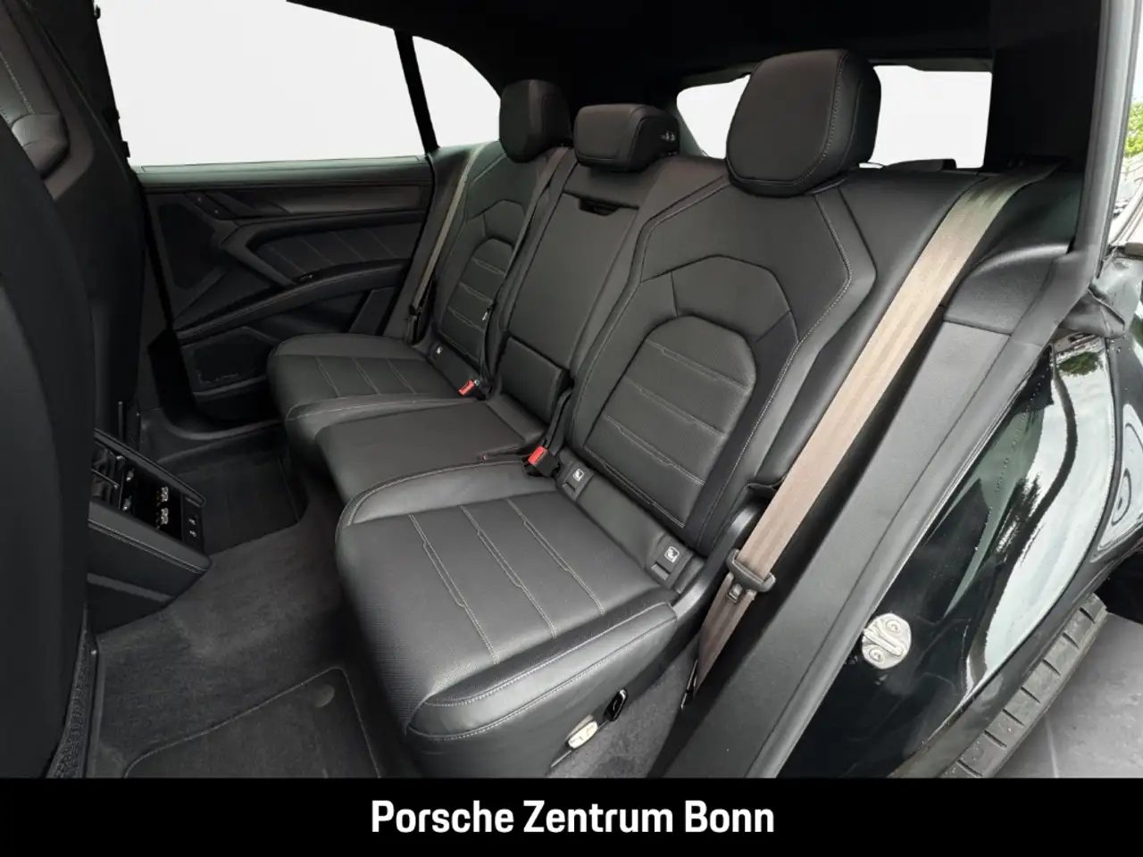 Porsche Cayenne 13