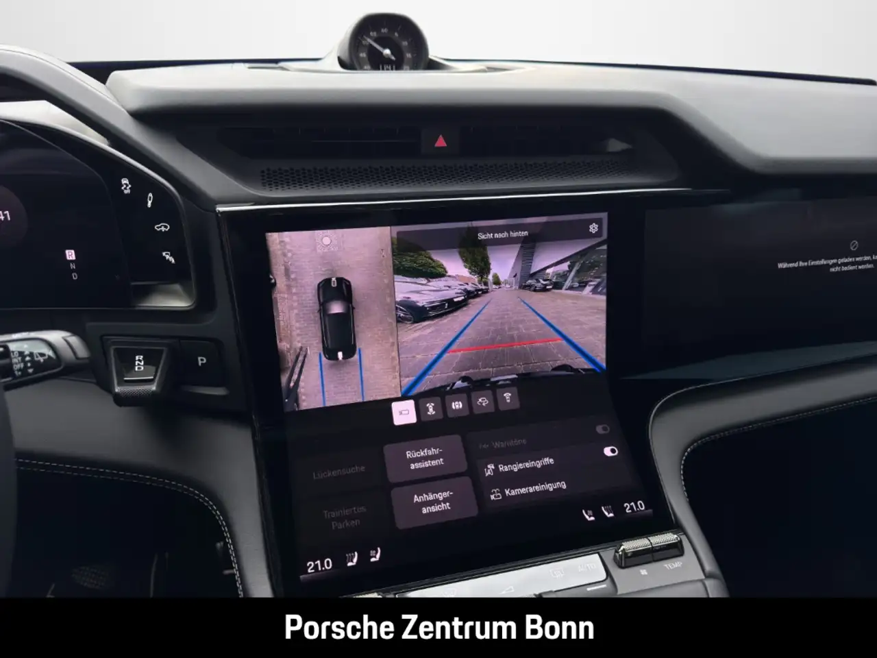 Porsche Cayenne 16