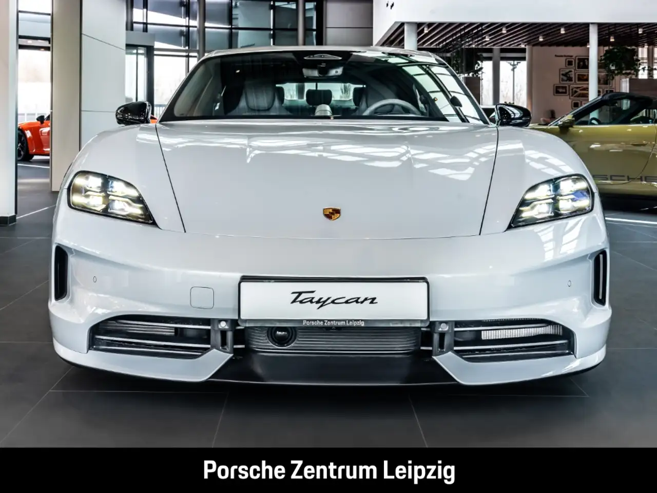 Porsche Taycan 4 4