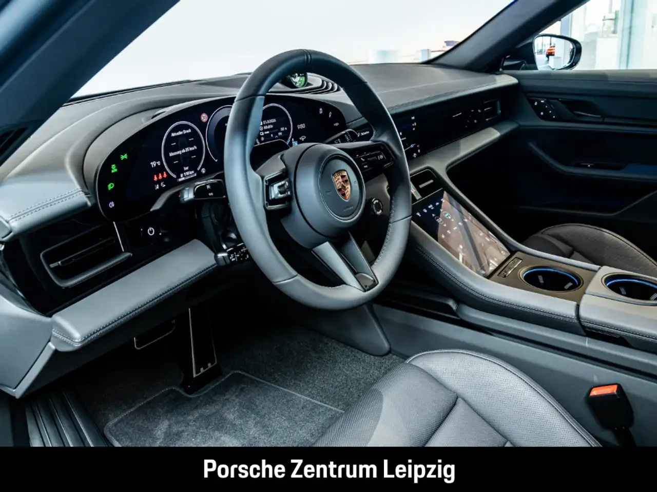 Porsche Taycan 4 15