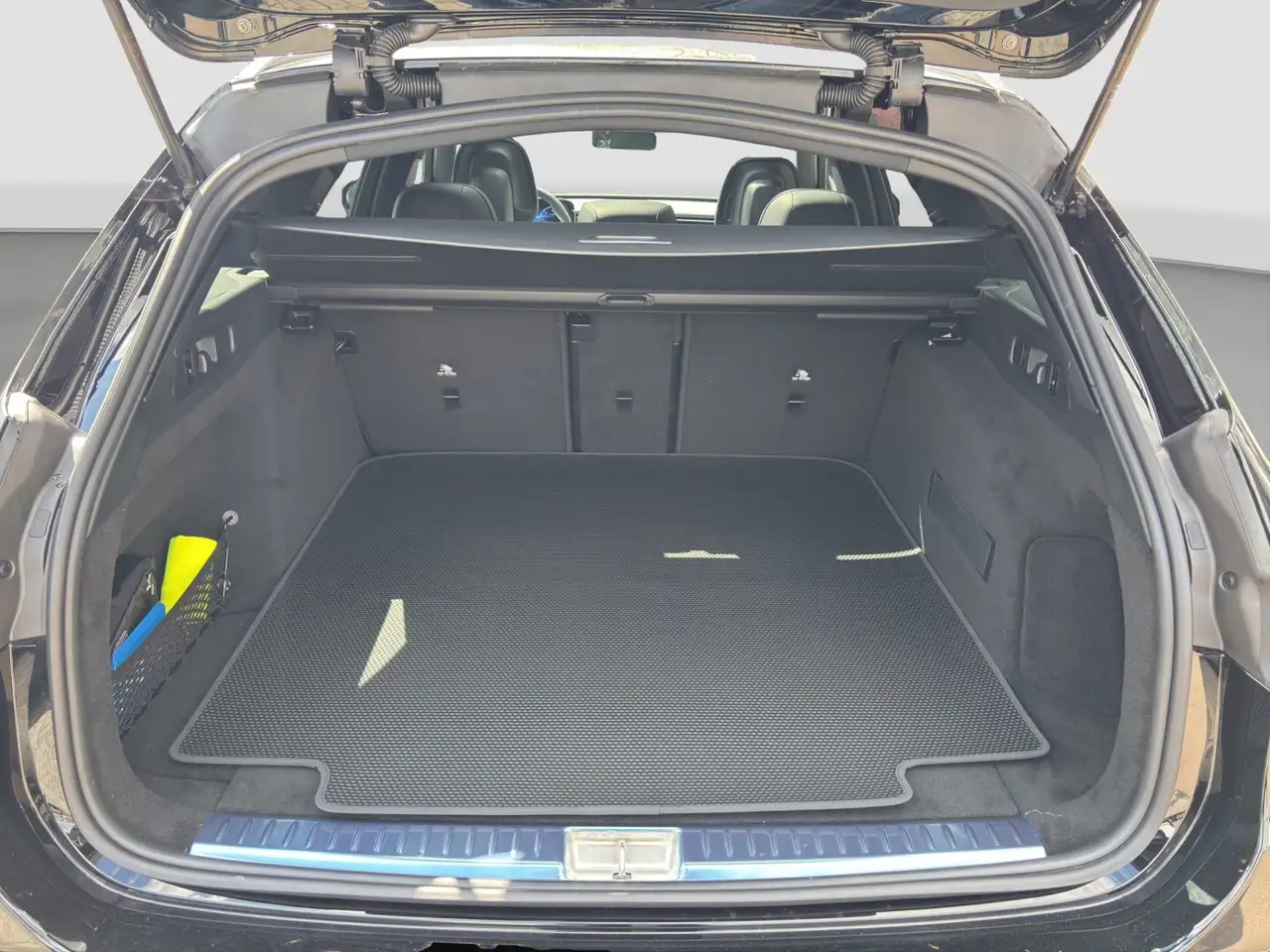 Mercedes-Benz E 220 19