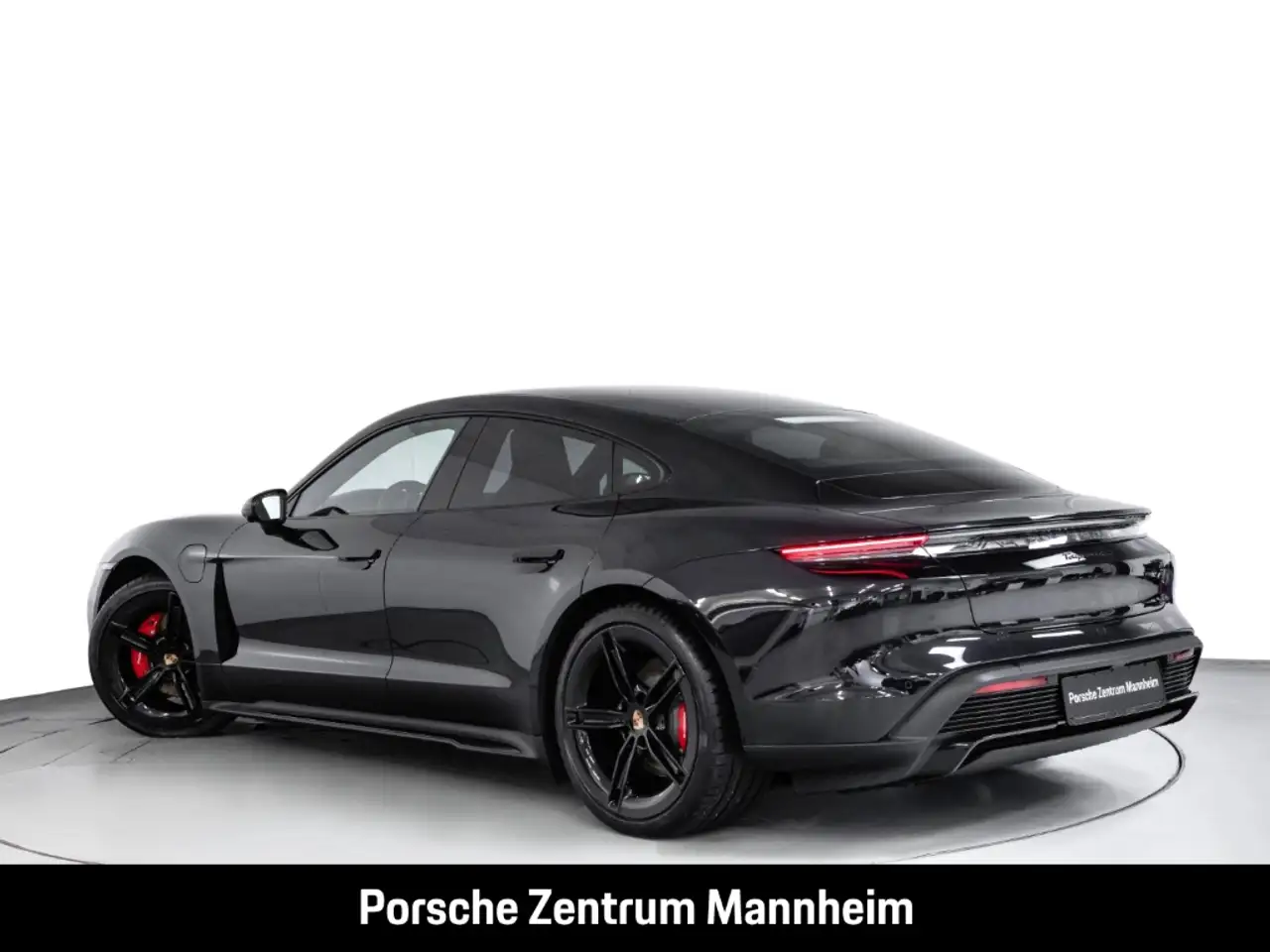 Porsche Taycan 3