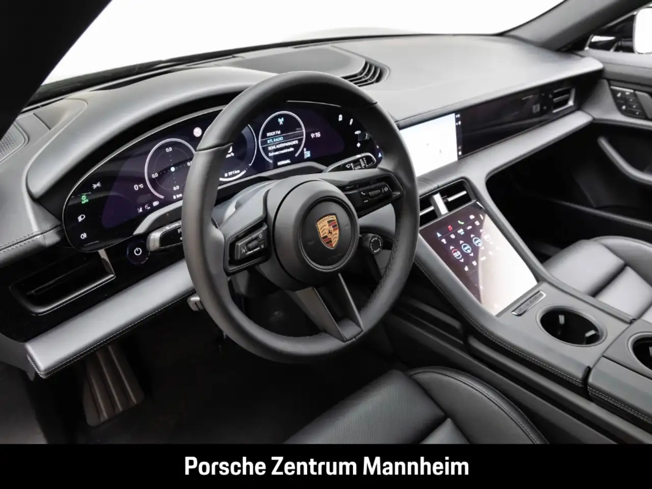 Porsche Taycan 4
