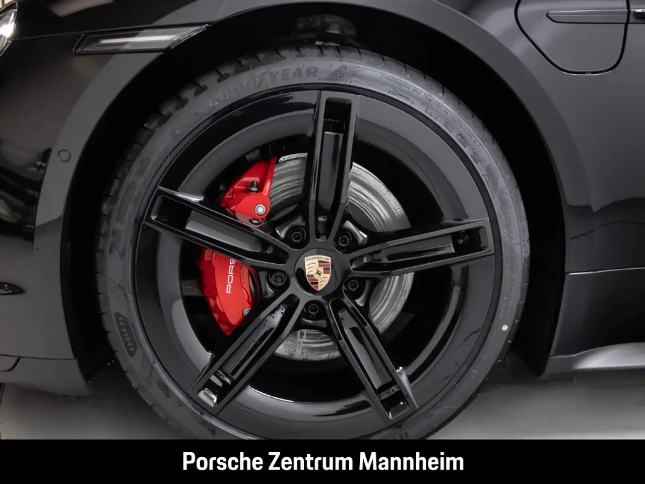 Porsche Taycan 8