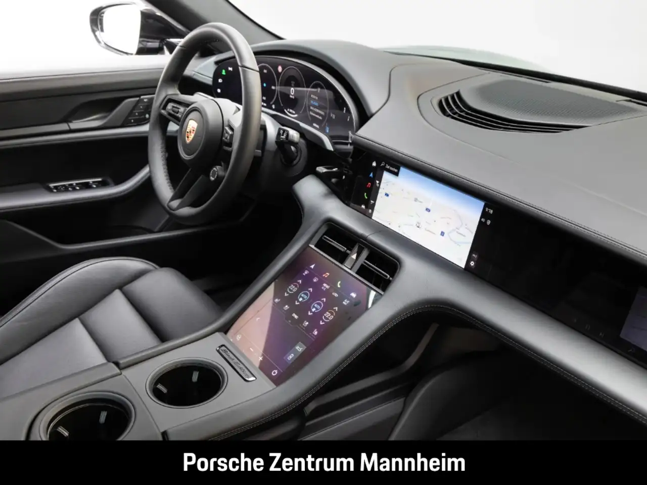 Porsche Taycan 16