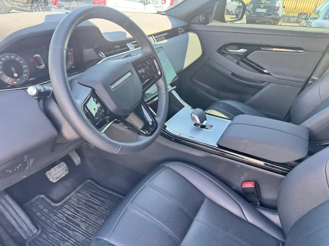 Land Rover Range Rover 6