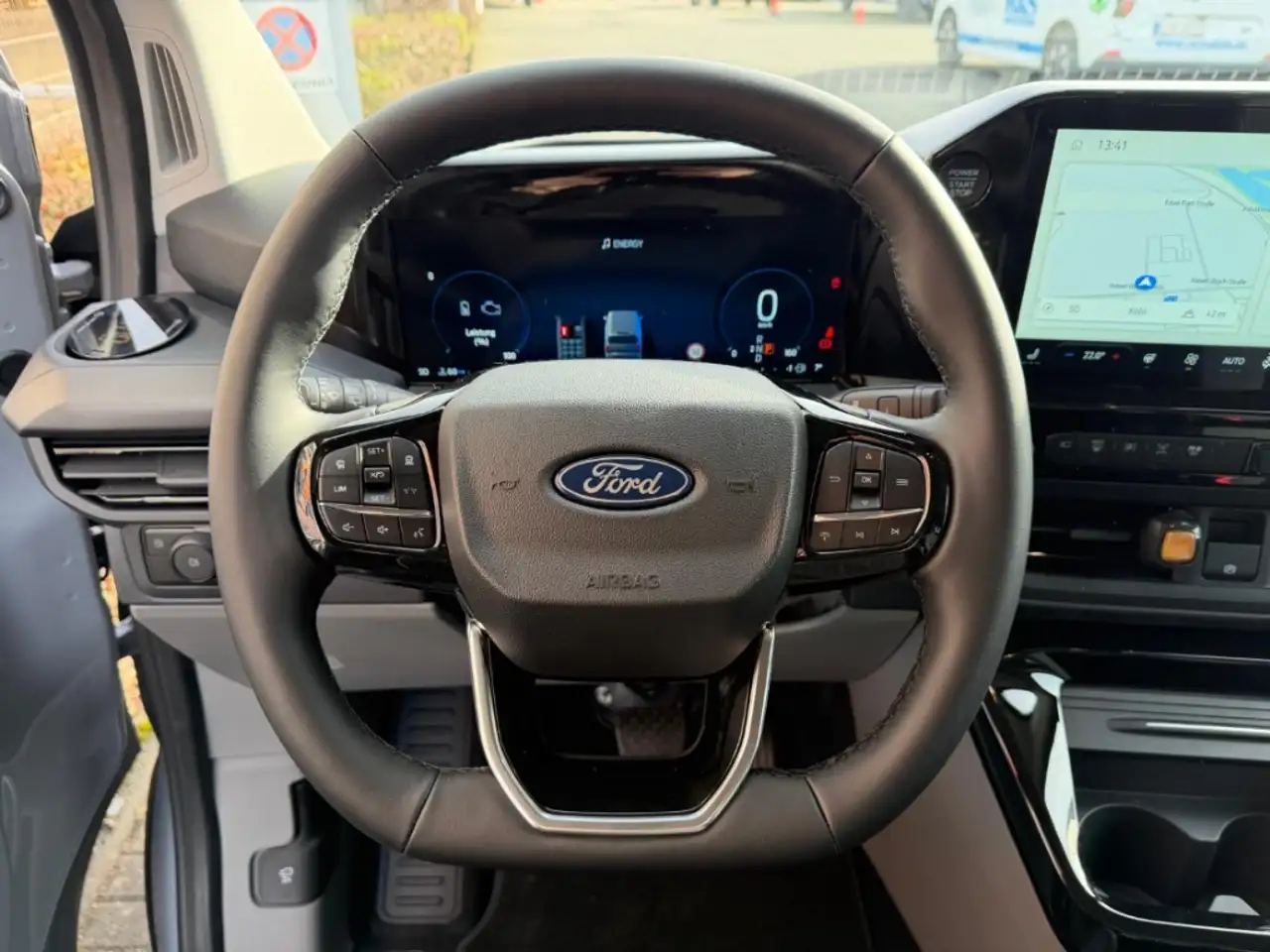 Ford Tourneo 16