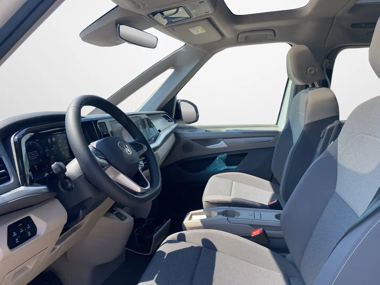 Volkswagen T7 Multivan 7