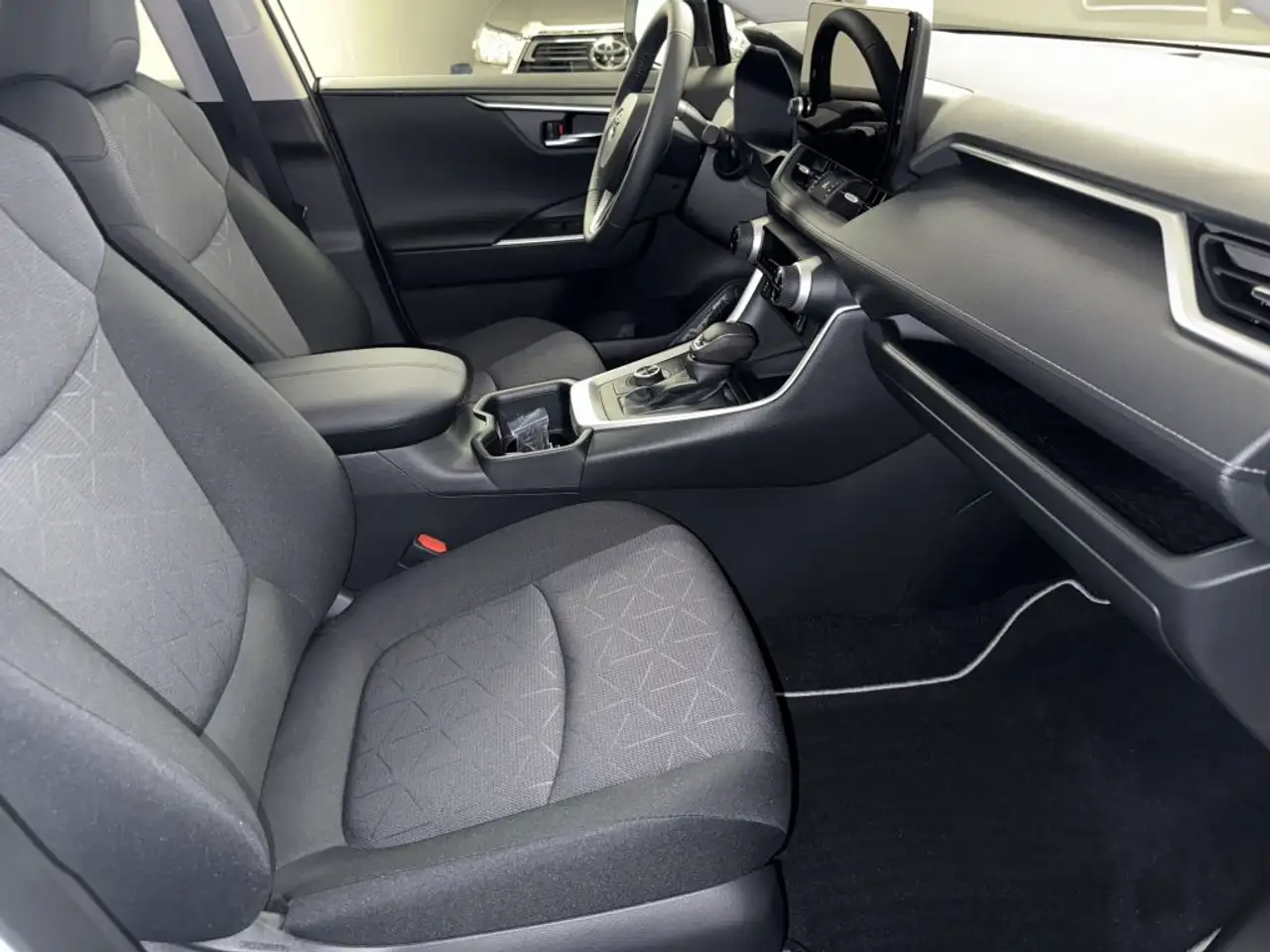 Toyota RAV4 8