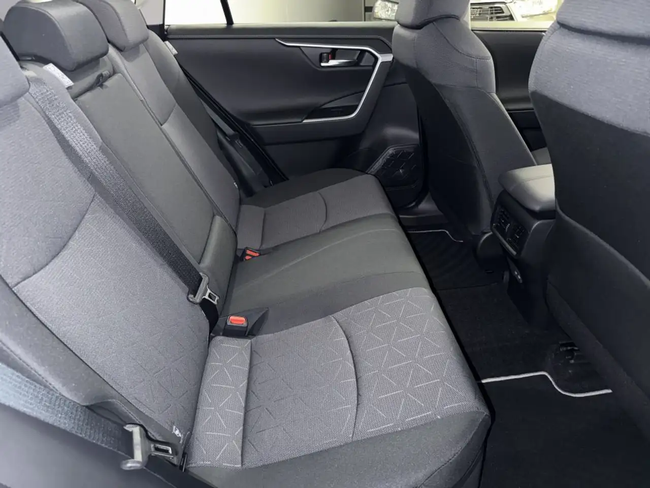 Toyota RAV4 10