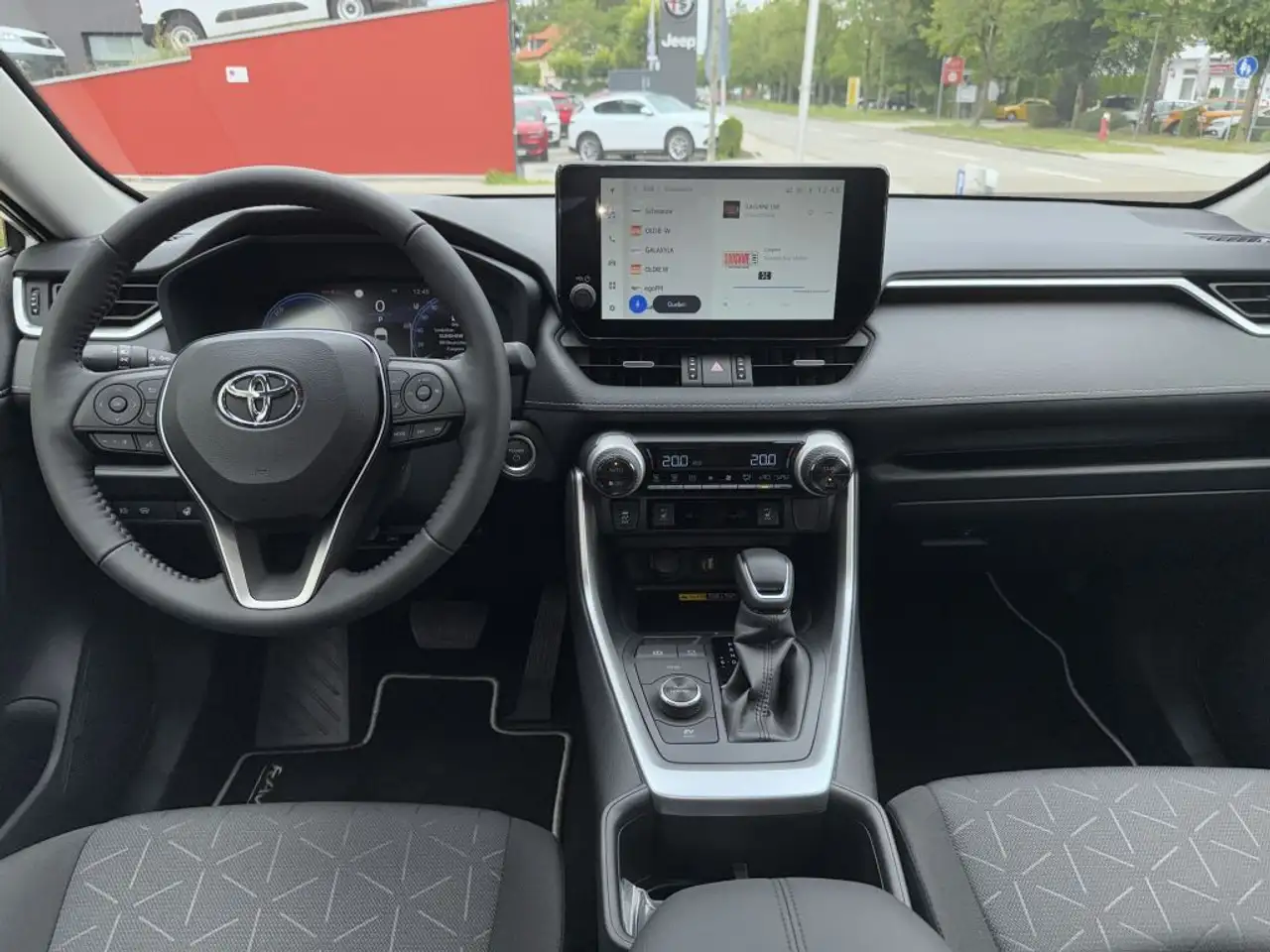 Toyota RAV4 11