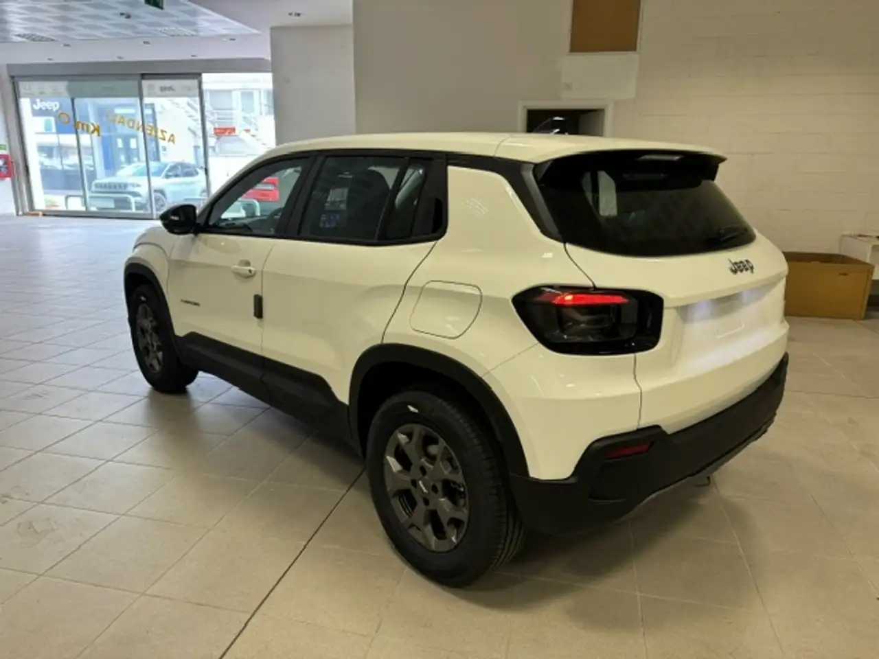 Jeep Avenger 4