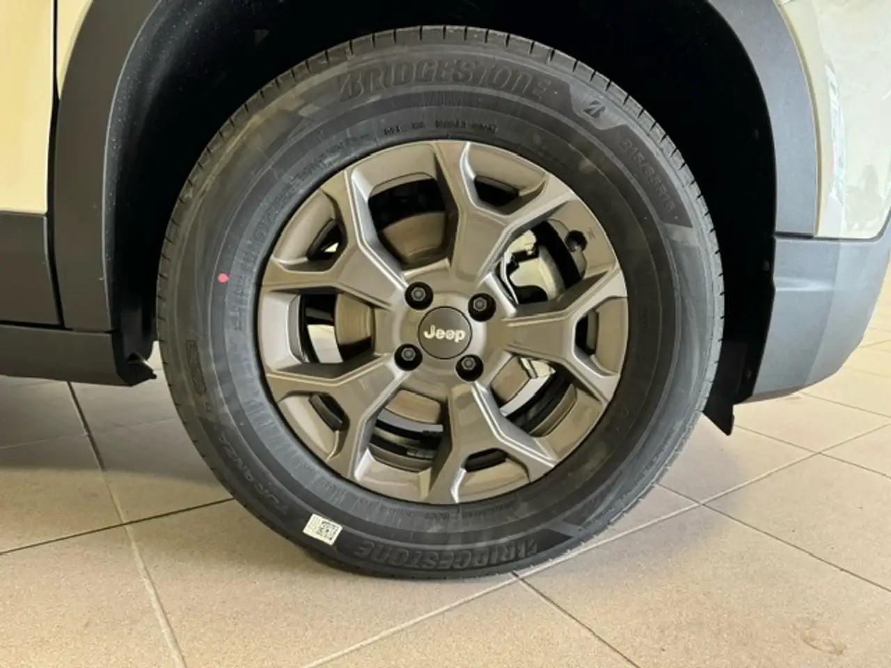 Jeep Avenger 6