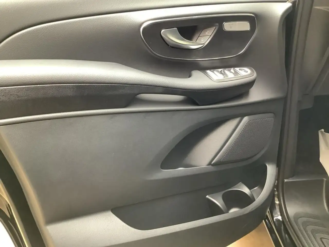 Mercedes-Benz V 300 7
