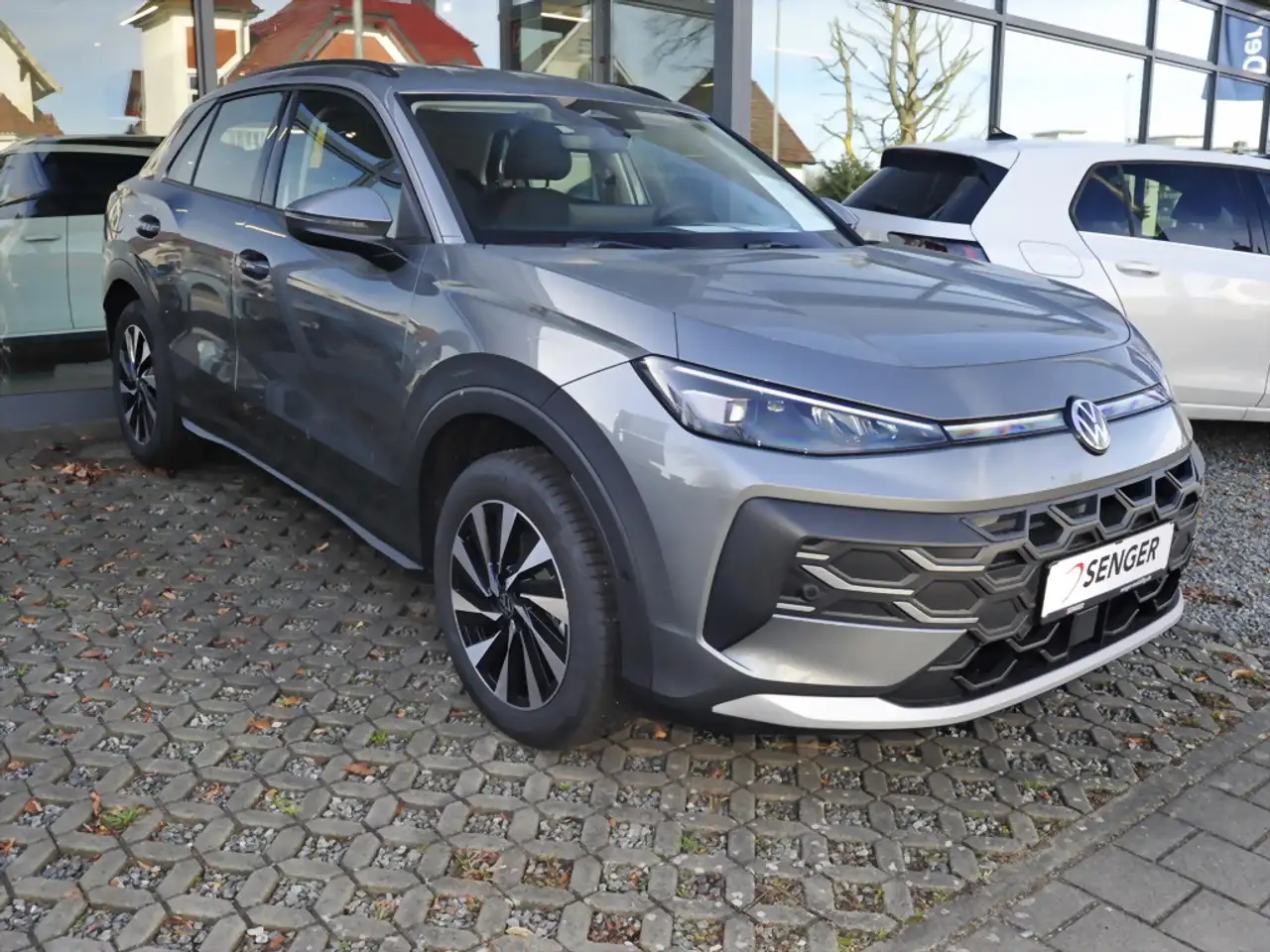 Volkswagen T-Roc 3