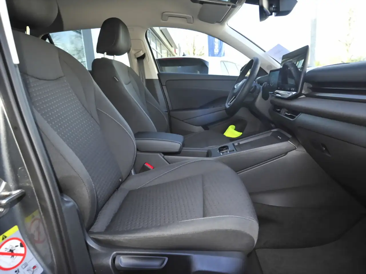 Volkswagen T-Roc 9