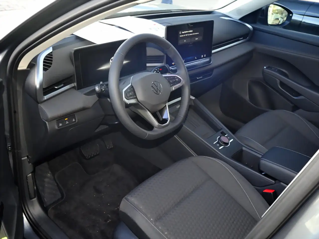 Volkswagen T-Roc 10