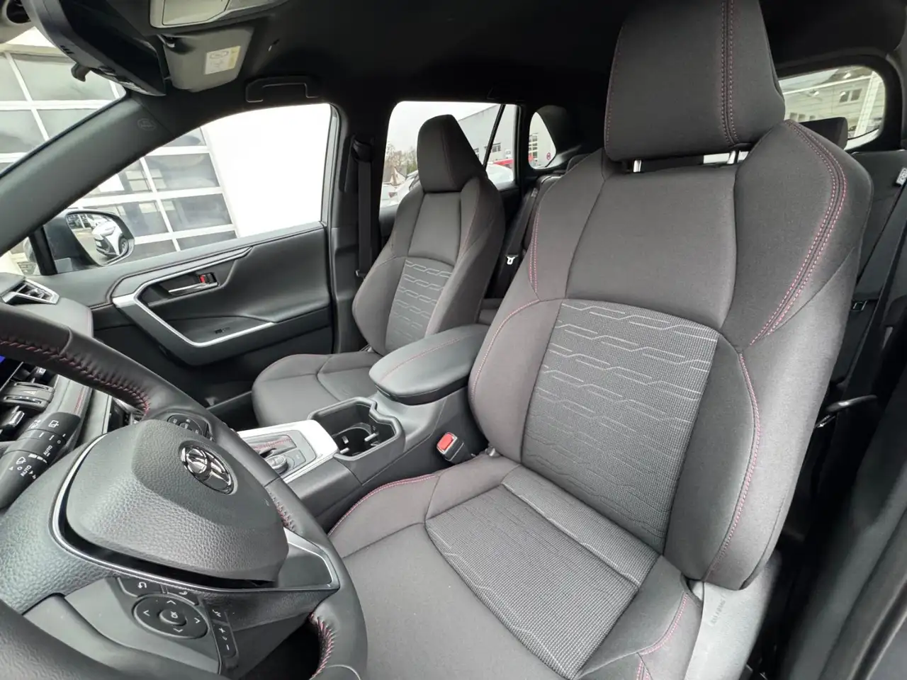 Toyota RAV4 6